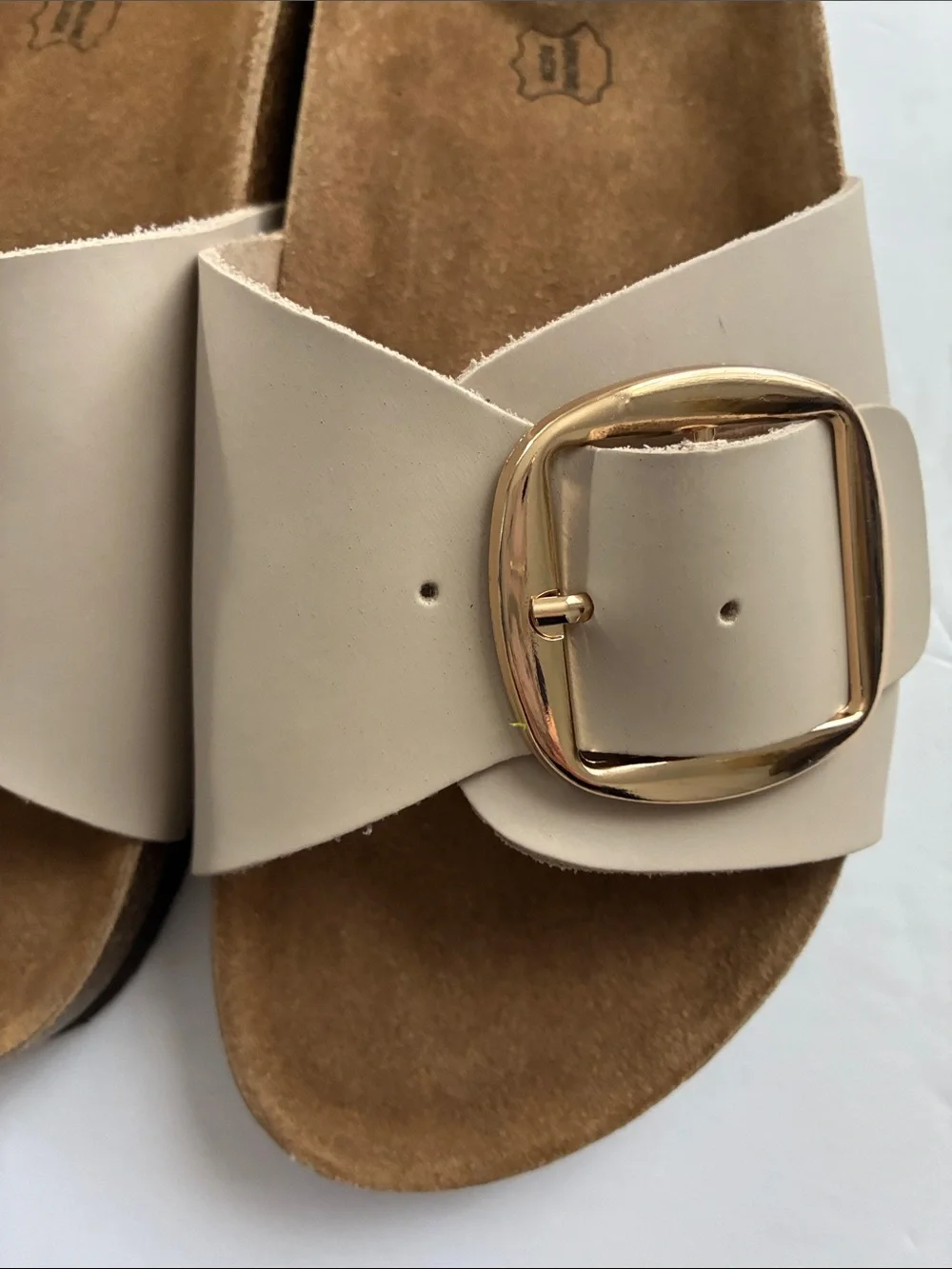 GreyStone  Genuine Leather Women's Cream Buckle Slide Sandals  Size 7